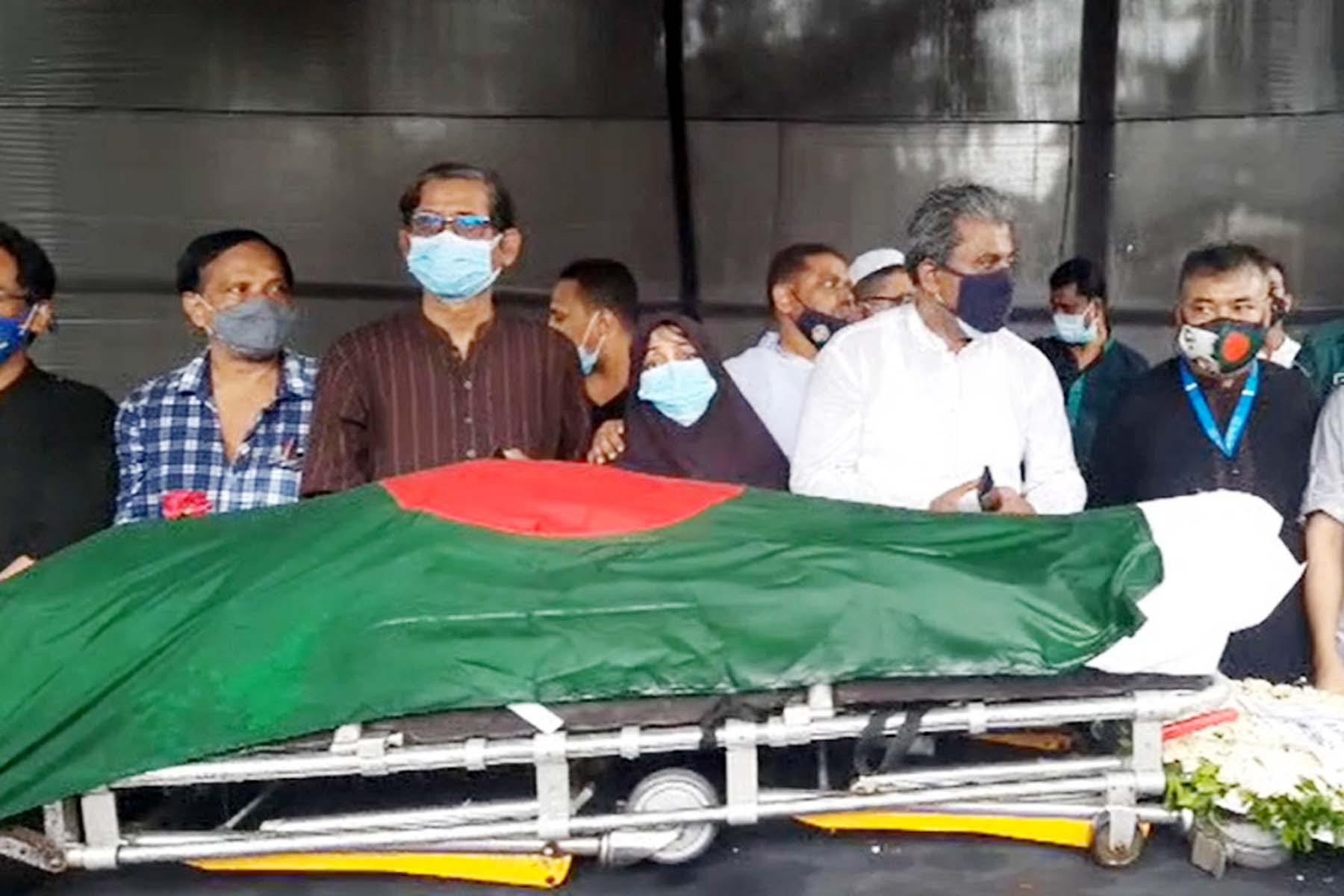 চির বিদায় জানানো হল গণসঙ্গীতের ‘মশাল’ জ্বালানো ফকির আলমগীরকে