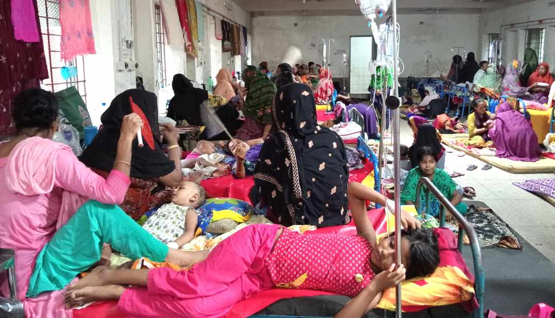 লক্ষ্মীপুরে বন্যার পানি নামার সাথে বাড়ছে ডায়রিয়ার সংক্রমণ : হাসপাতালে শয্যা-ঔষুধের সংকট